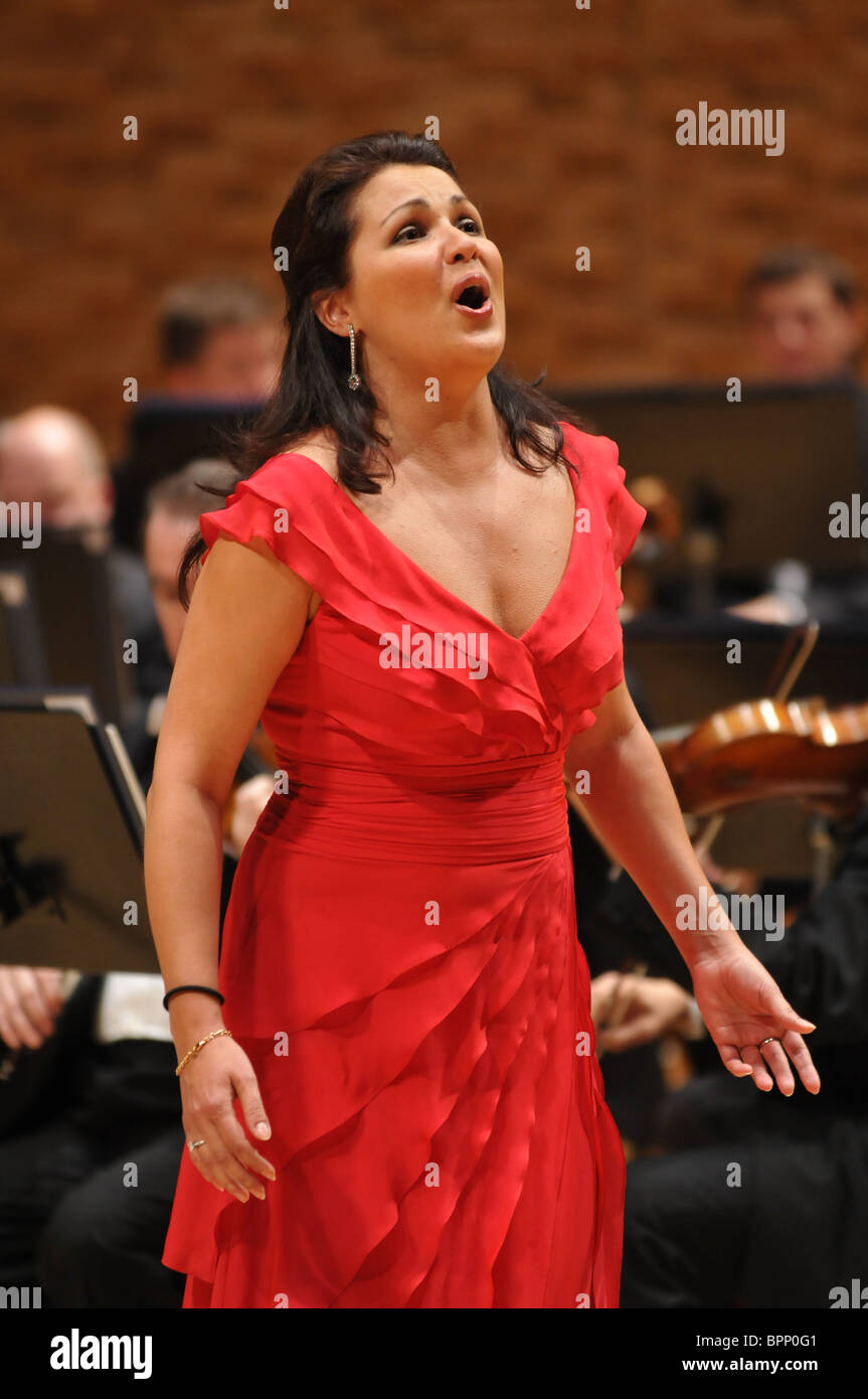 Opera singer Anna Netrebko gives concert in St Petersburg Stock Photo ...