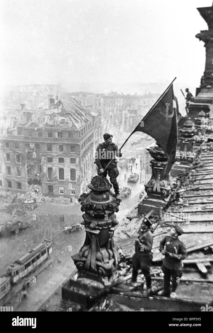 BERLIN, GERMANY. Victory banner is hoisted over the Reichstag in Stock  Photo - Alamy
