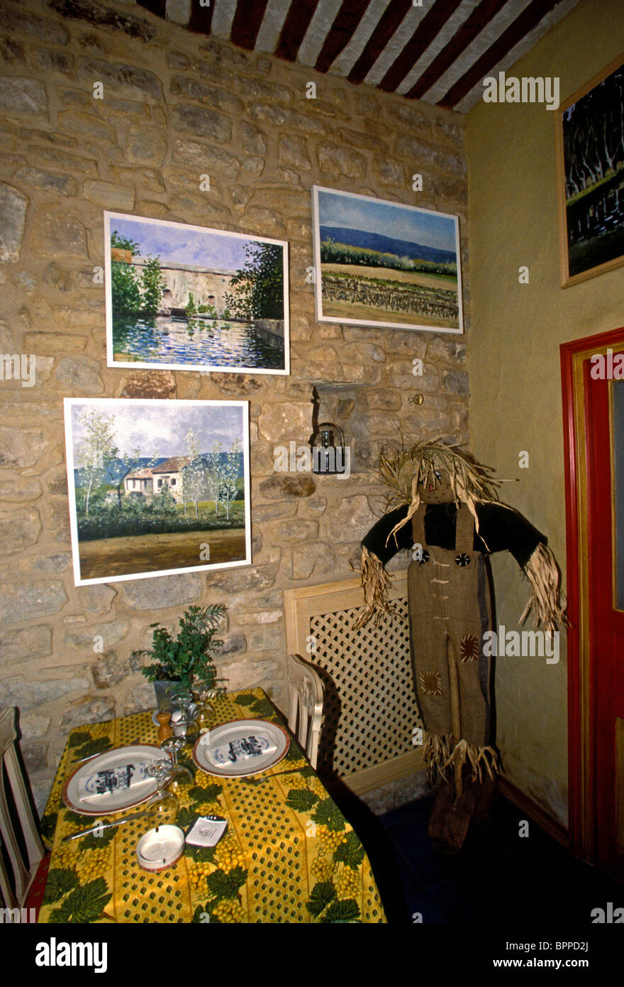 interior decoration, decor, ambiance, Le Crillon restaurant, French food and drink, French restaurant, village of Murs, Murs, Provence, France, Europe Stock Photo