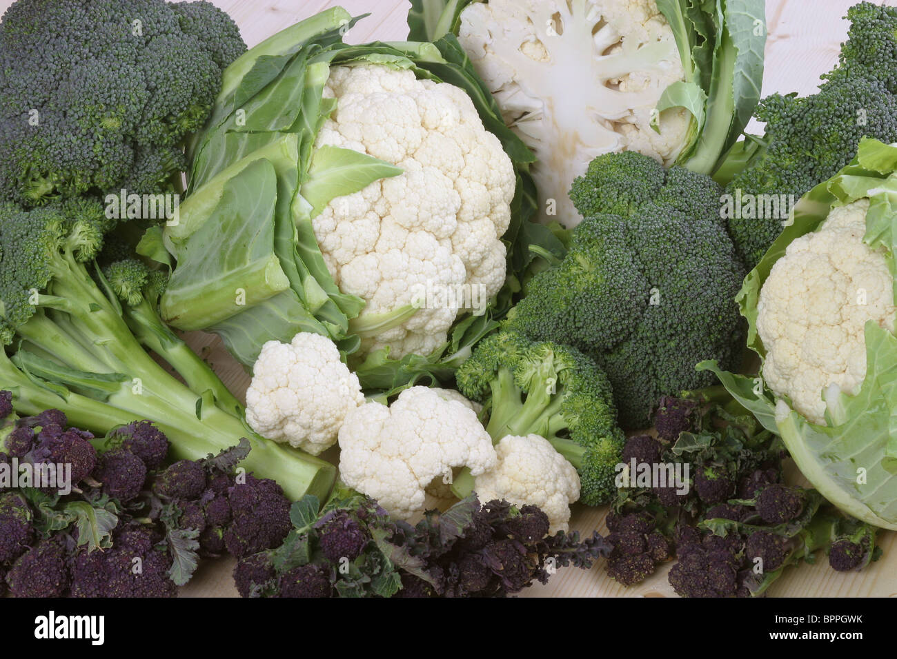 cauliflower and broccoli Stock Photo Alamy