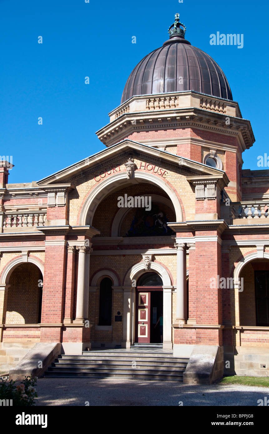 Front entrance Old Court House Goulburn NSW Australia Stock Photo