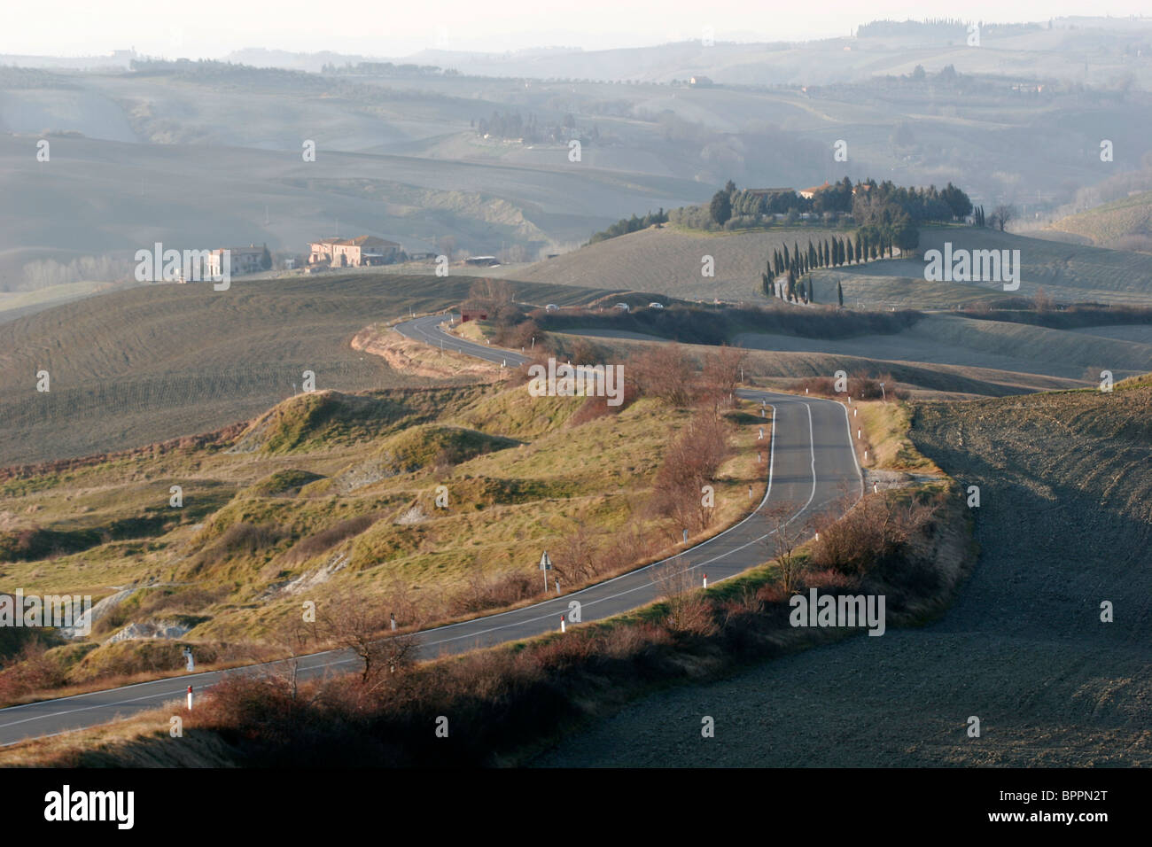 tuscany landscape farm and house ITALY Stock Photo - Alamy