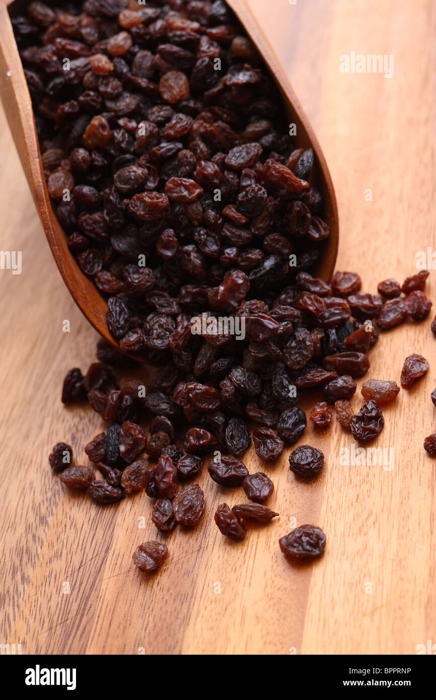 Scoop full of raisins Stock Photo Alamy