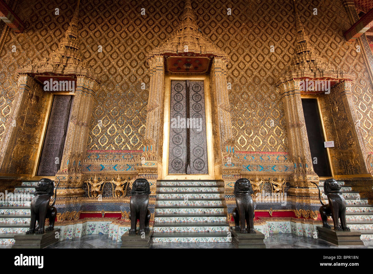 Temple of the emerald Buddha, Wat Phra Kaeo, Grand Palace, Bangkok, Thailand Stock Photo