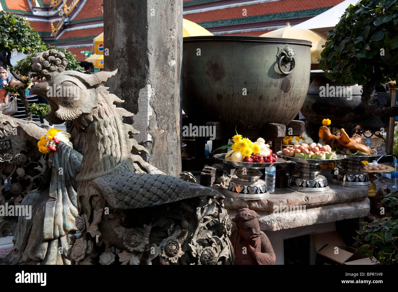 Sacrefices, Wat Phra Kaeo, Grand Palace, Bangkok, Thailand Stock Photo