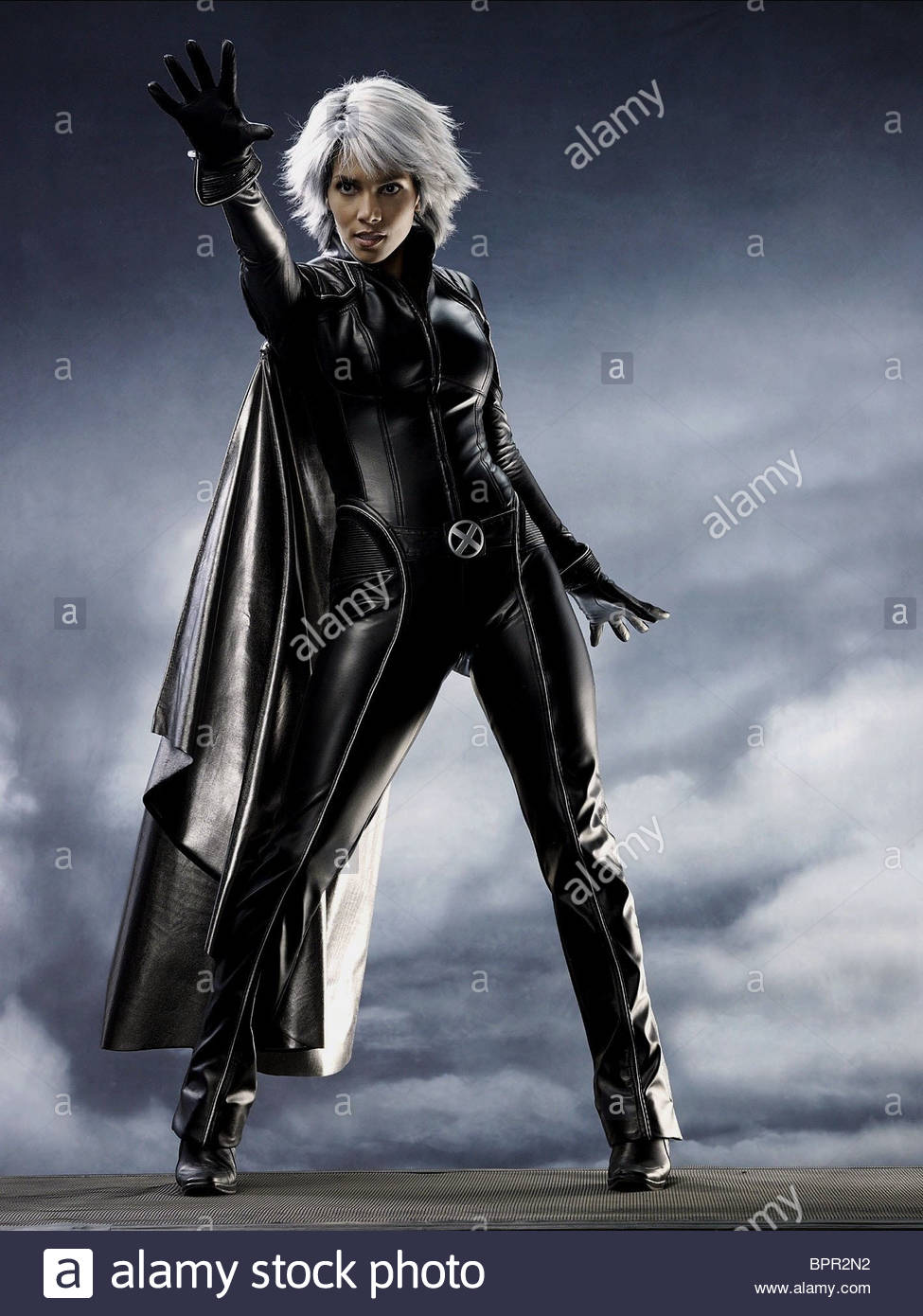 Halle Berry X Men 3 X Men The Last Stand 06 Stock Photo Alamy Halle Berry X Men 3 X Men The Last Stand 06 Stock Photo Alamy