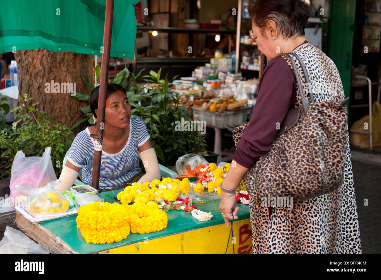 Flower store, Khao San Road, Bangkok, Thailand Stock Photo