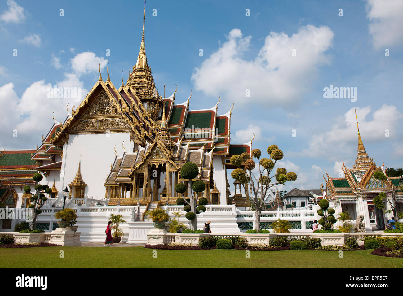 The cruciform Dusit Maha Prasat throne hall, Governement building, Grand Palace, Bangkok, Thailand Stock Photo