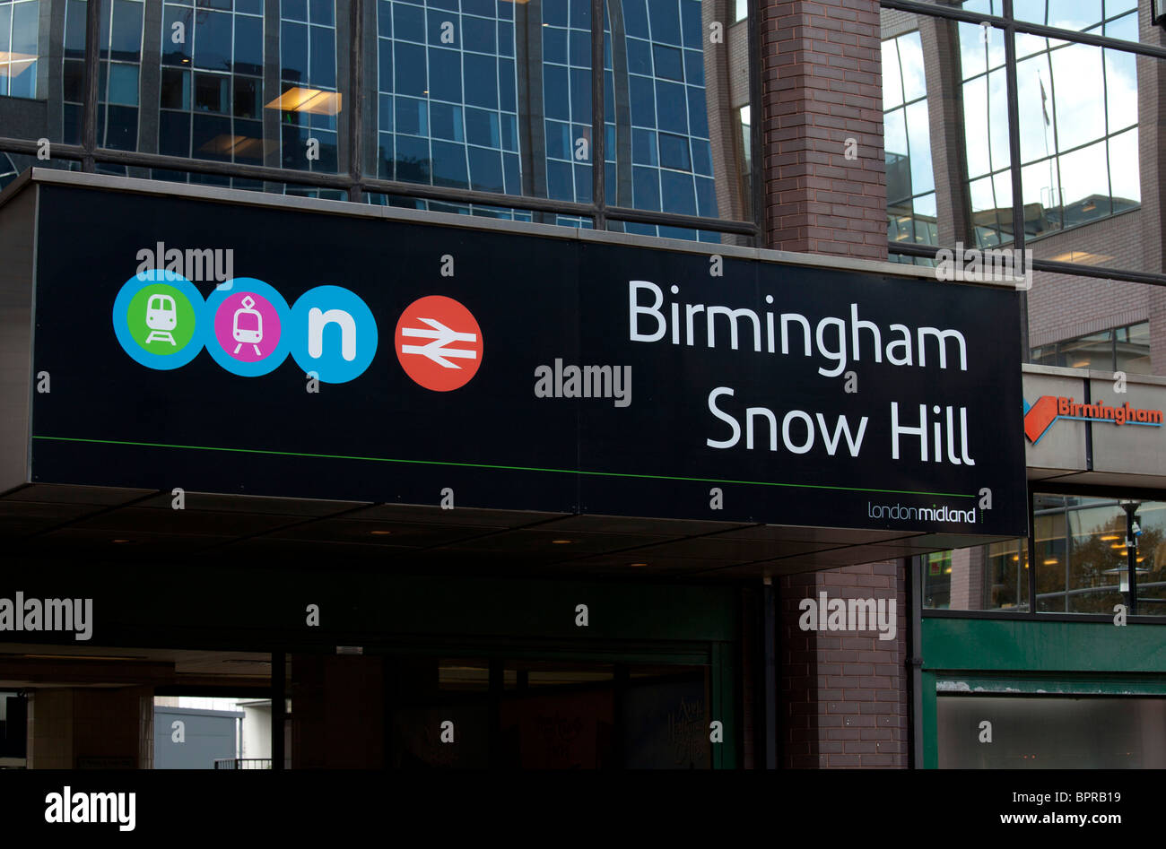 The entrance to Snow Hill train and metro station from Colmore Row showing network integration signposting Stock Photo