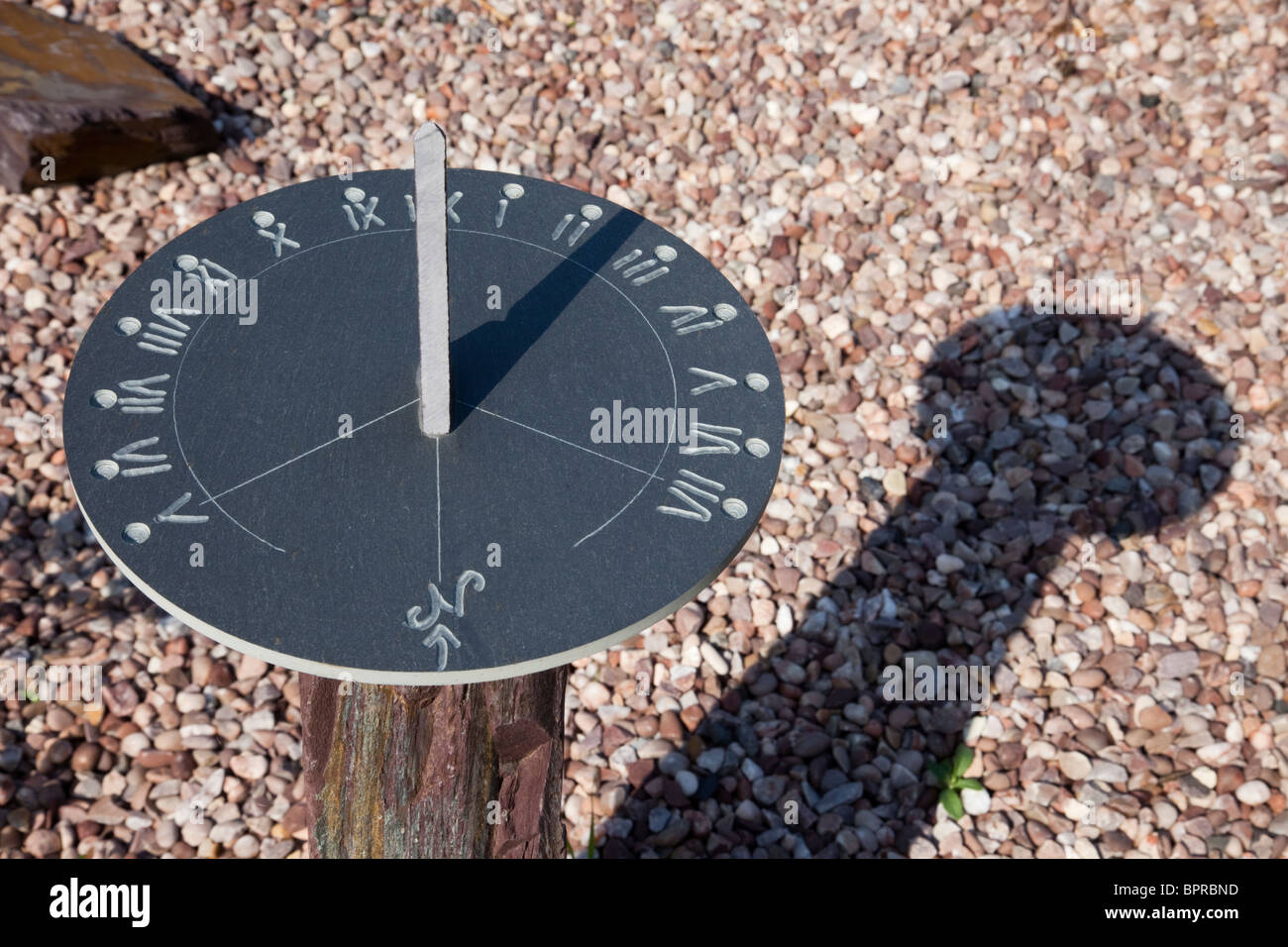 Sundial Shadow High Resolution Stock Photography and Images Alamy