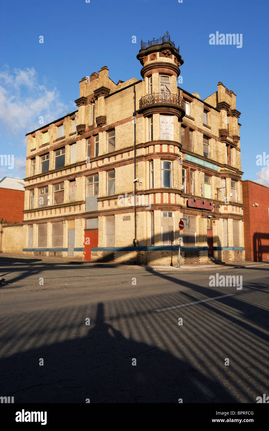 Liverpool bootle docks hi-res stock photography and images - Alamy