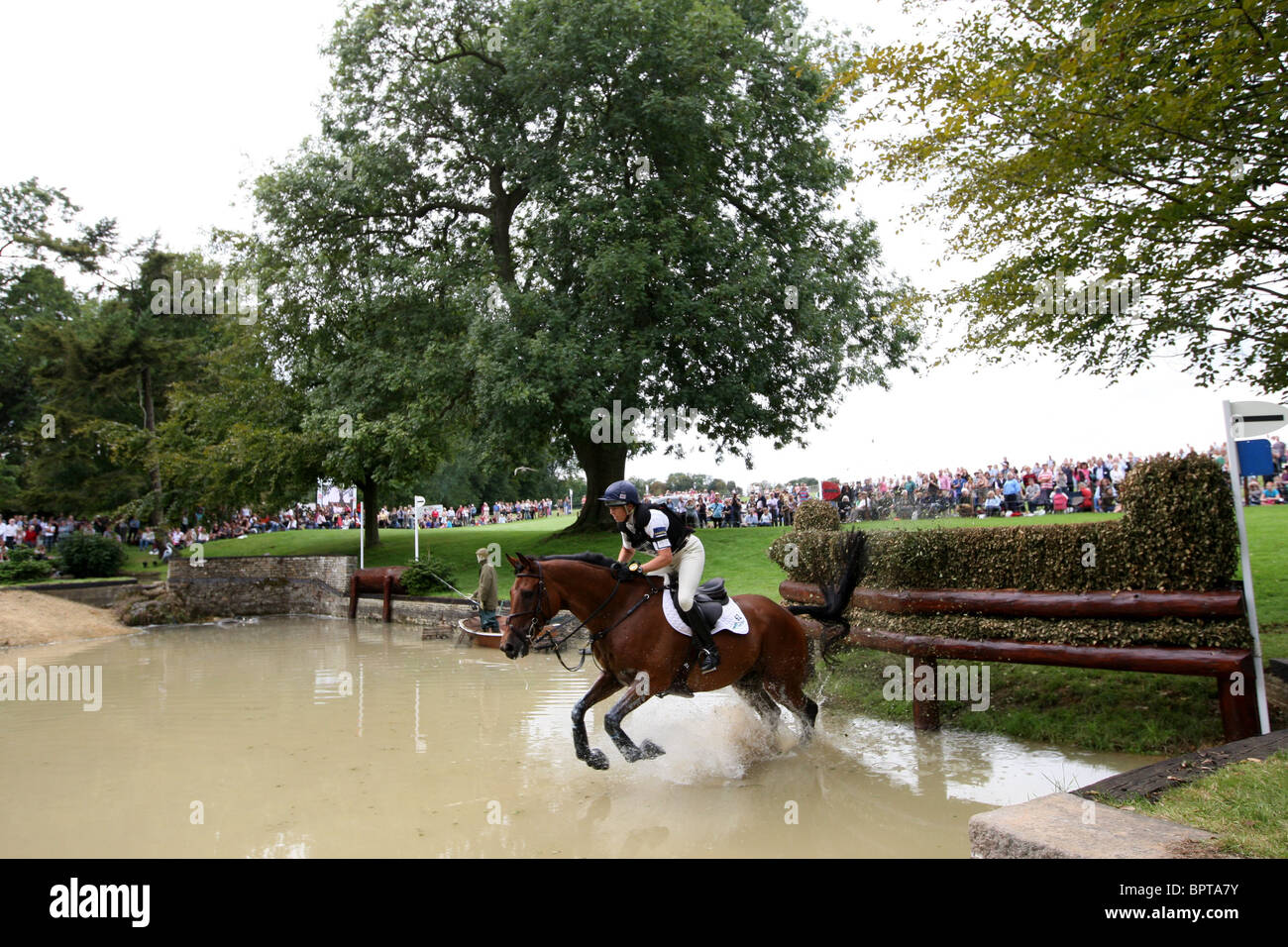 Burghley Horse Trials Crowd Hi res Stock Photography And Images Alamy
