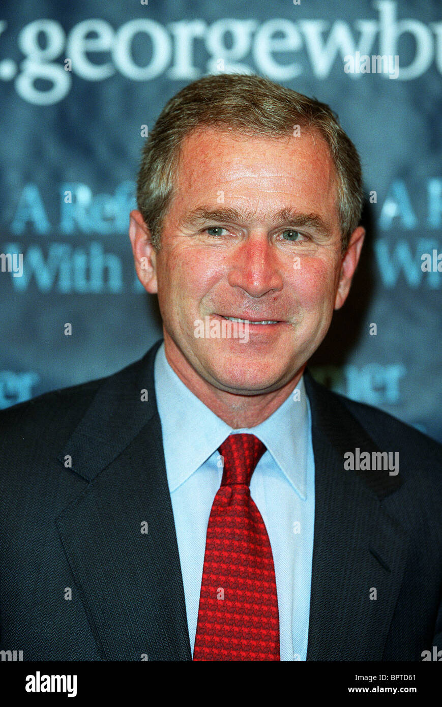 Texas governor george bush portrait hi-res stock photography and images ...