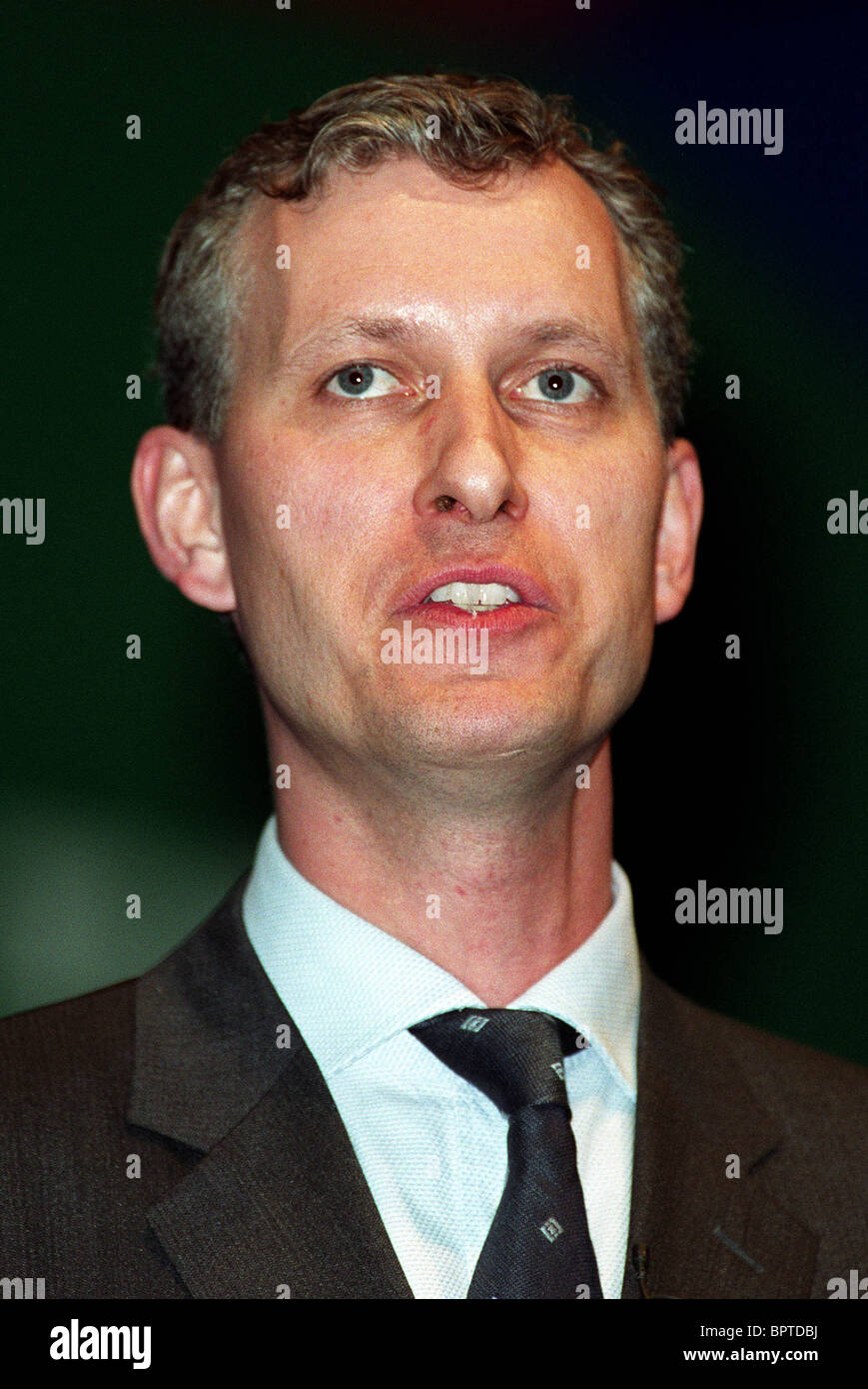 PETER SONDERGAARD HEAD OF RESEARCH GARTNER GROUP 25 April 2000 Stock