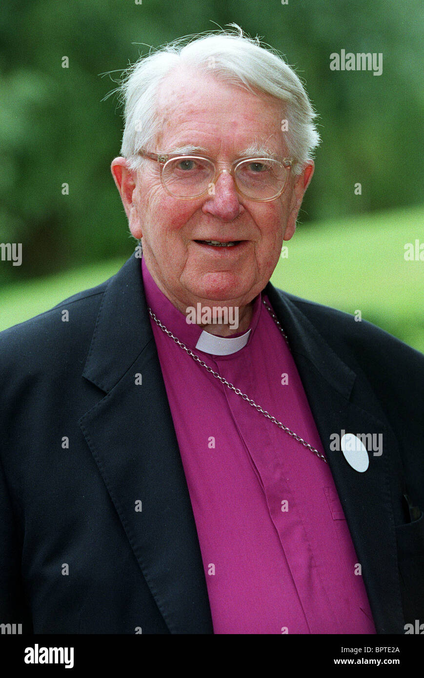 Rt Rev Eric Kemp Bishop Of Chichester 09 July 2000 York Stock Photo Alamy