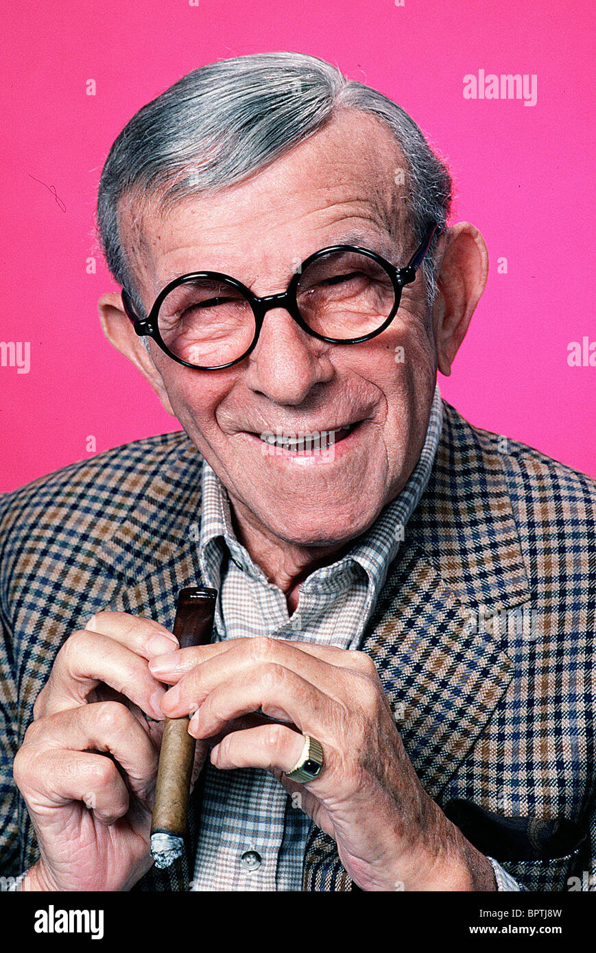 George Burns Portrait High Resolution Stock Photography and Images - Alamy