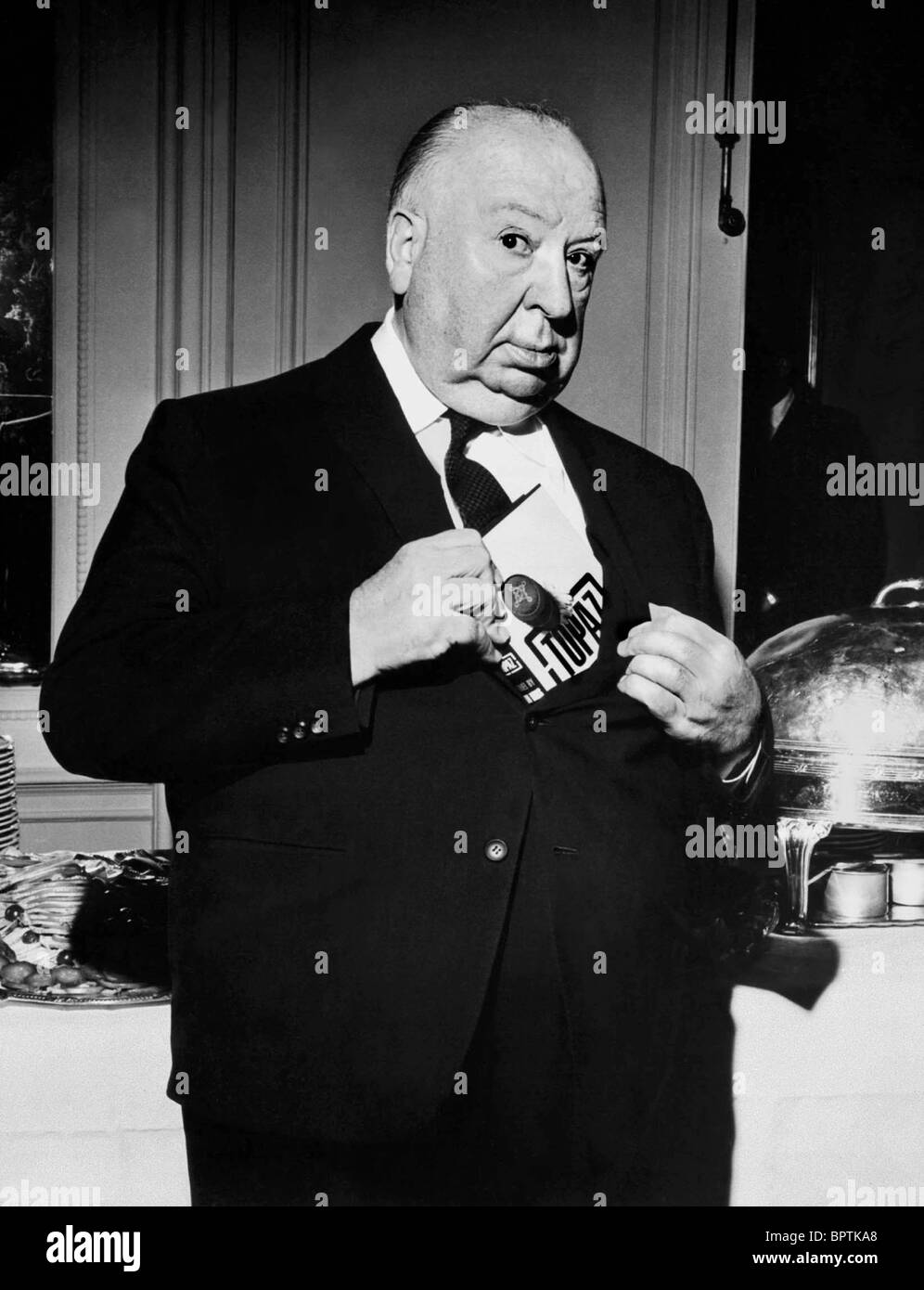 ALFRED HITCHCOCK DIRECTOR (1970) Stock Photo