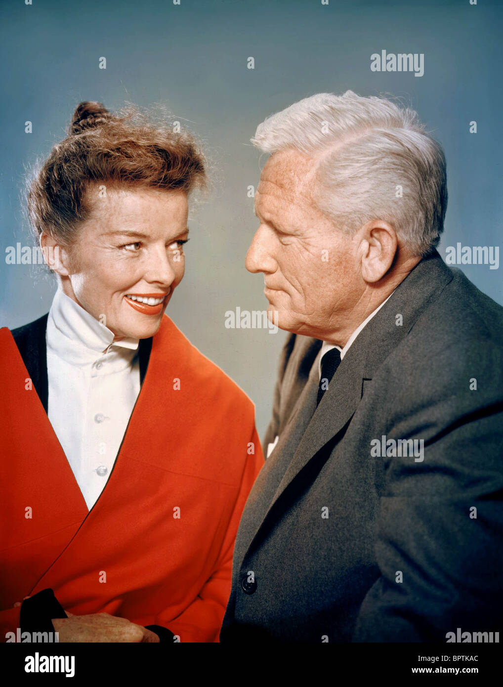 KATHARINE HEPBURN & SPENCER TRACY ACTRESS & ACTOR (1956) Stock Photo