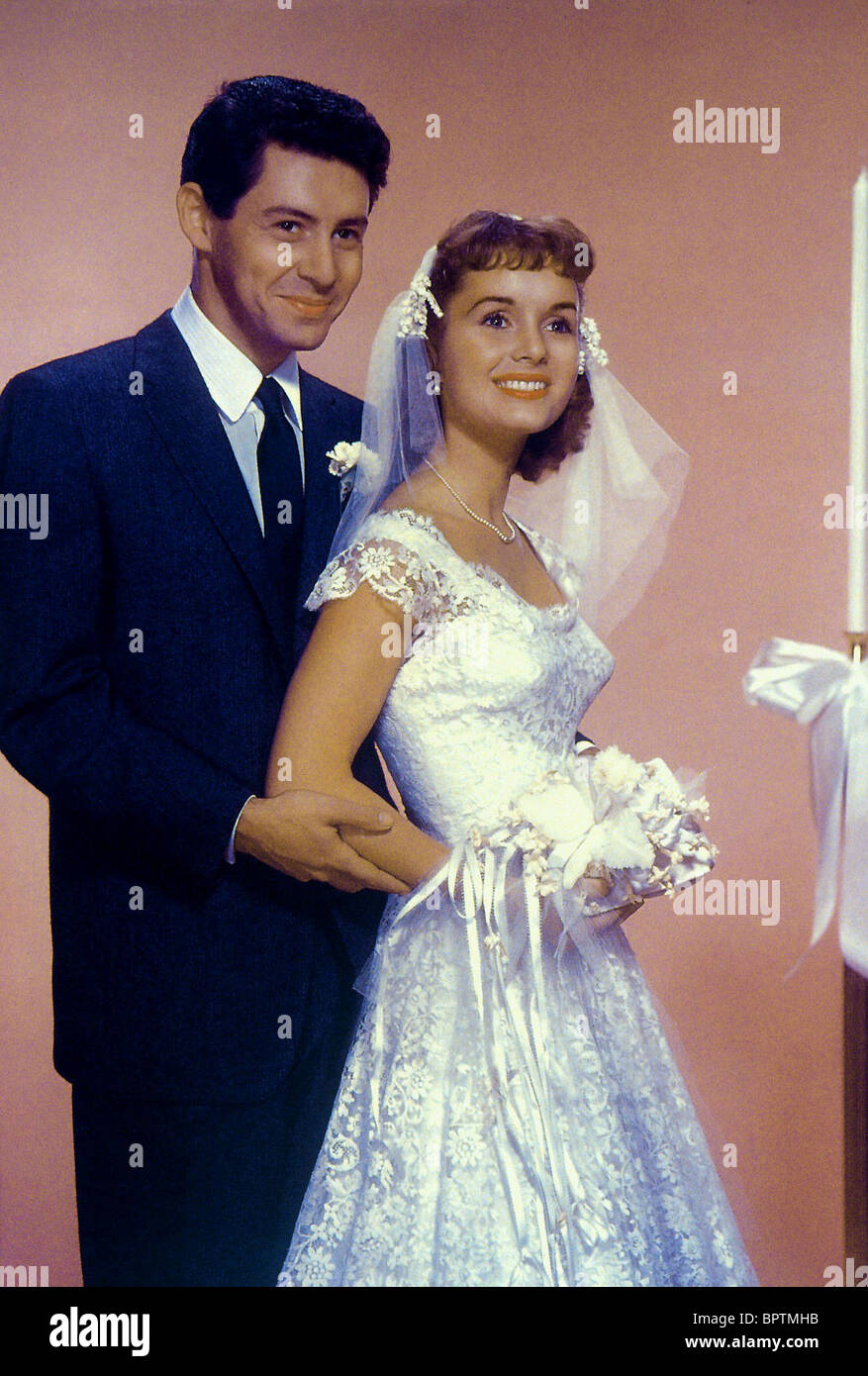 EDDIE FISHER & DEBBIE REYNOLDS MARRIED SINGER/ACTOR & ACTRESS (1955) Stock Photo