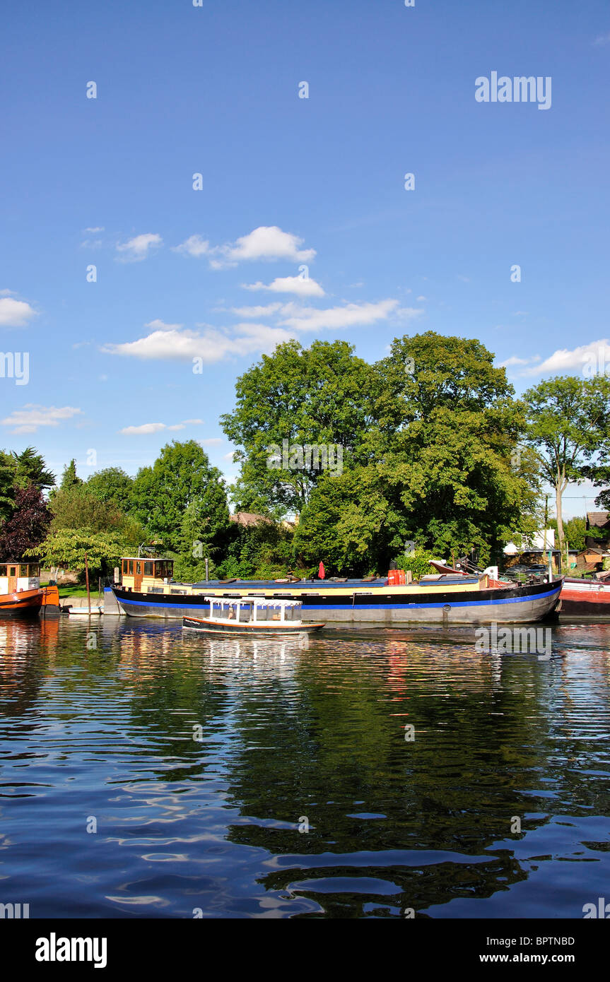 Boats moored on River Thames, Old Windsor, Berkshire, England, United