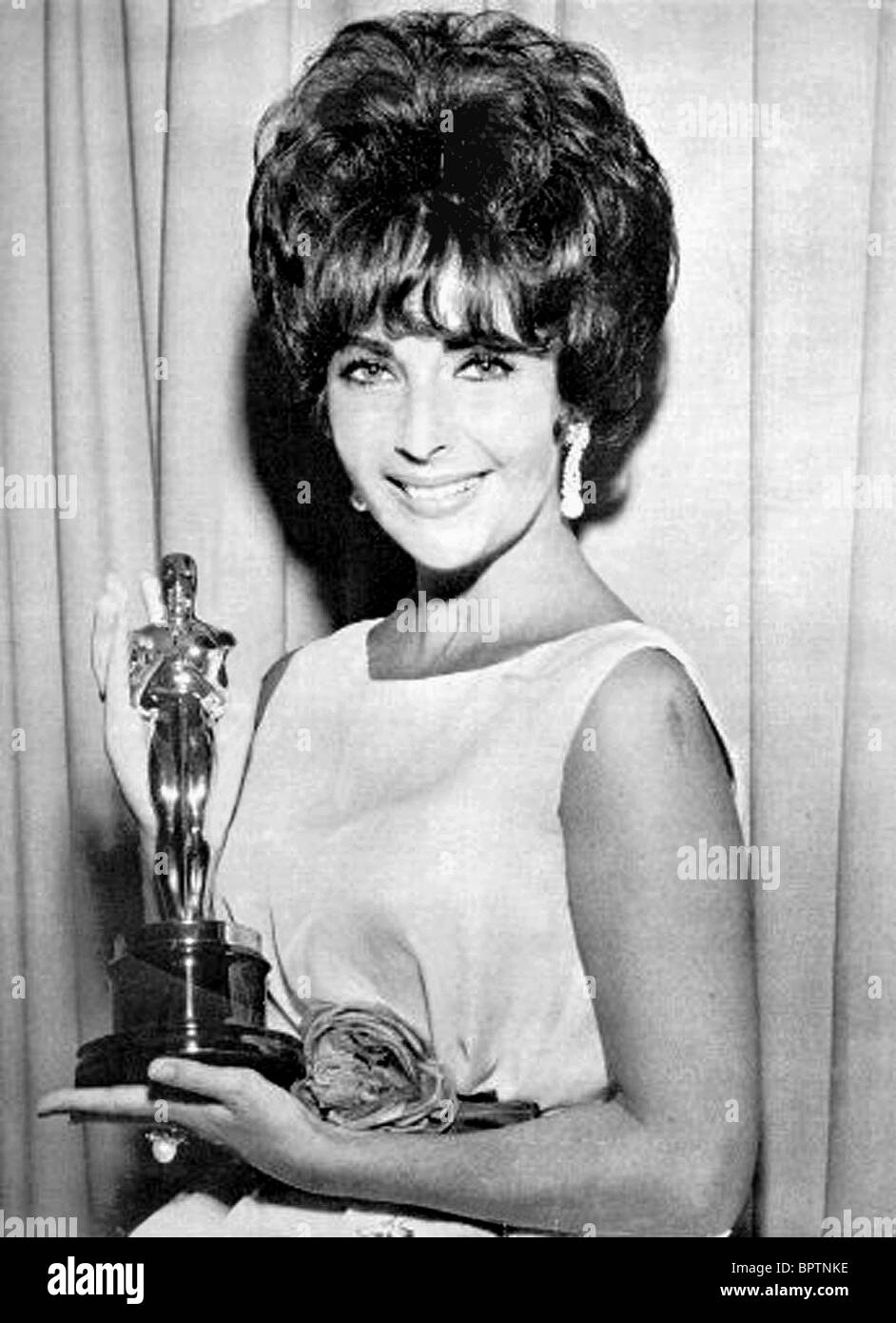 ELIZABETH TAYLOR ACTRESS (1967 Stock Photo - Alamy