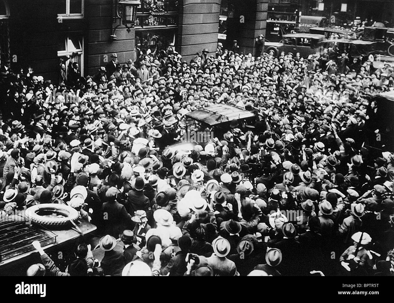 1918 movies hires stock photography and images Alamy