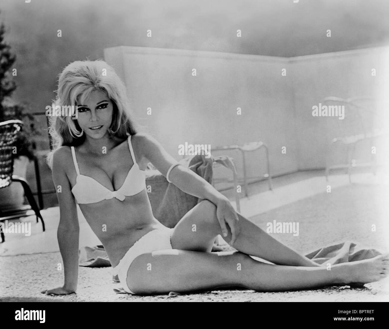 NANCY SINATRA ACTRESS (1966) Stock Photo