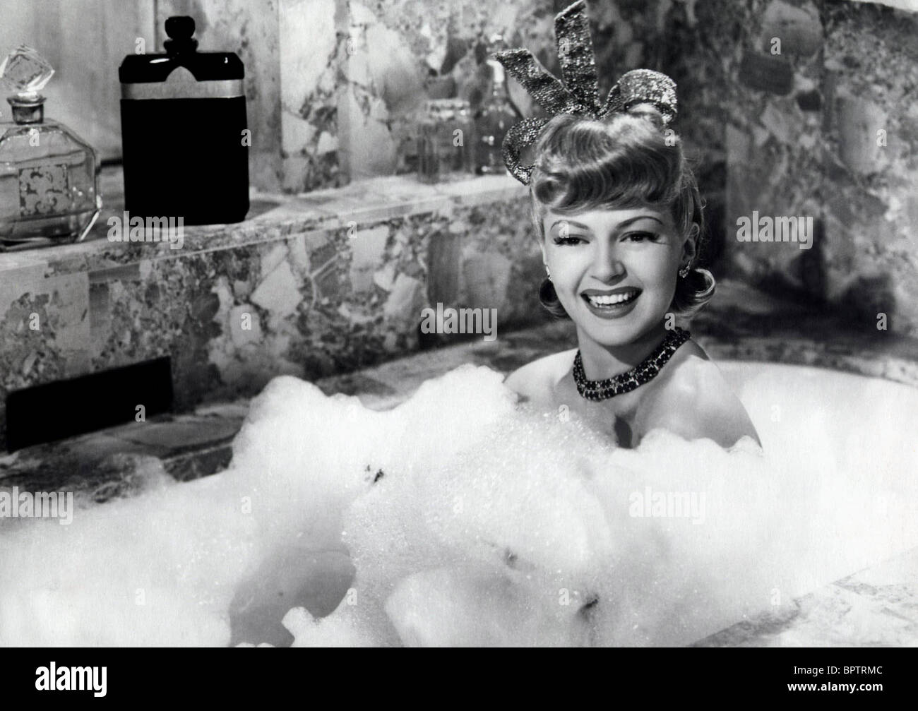 LANA TURNER IN BATH ACTRESS (1940) Stock Photo