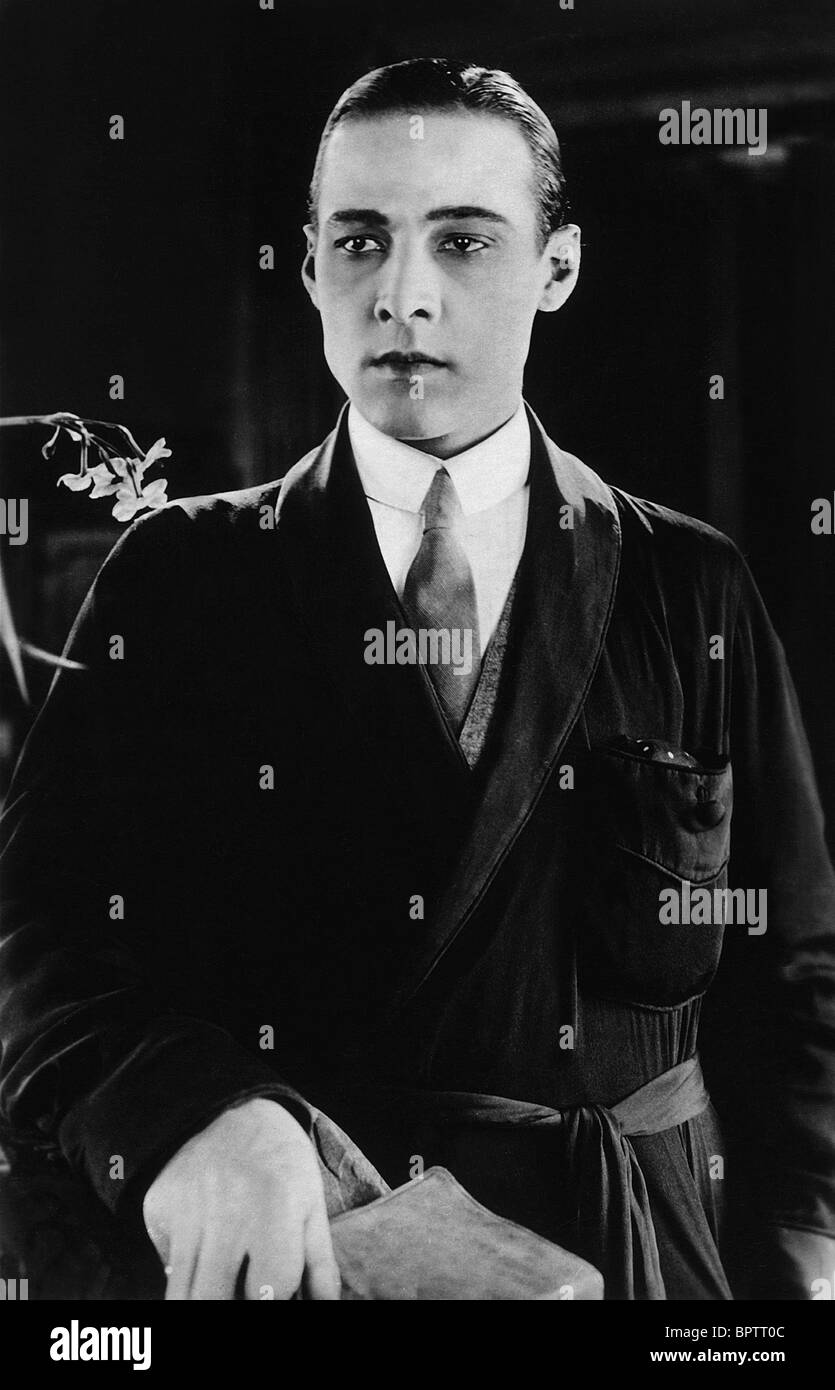 RUDOLPH VALENTINO ACTOR (1923 Stock Photo - Alamy