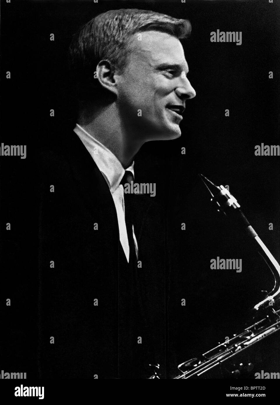 GERRY MULLIGAN JAZZ MUSICIAN SAXAPHONE (1959 Stock Photo Alamy