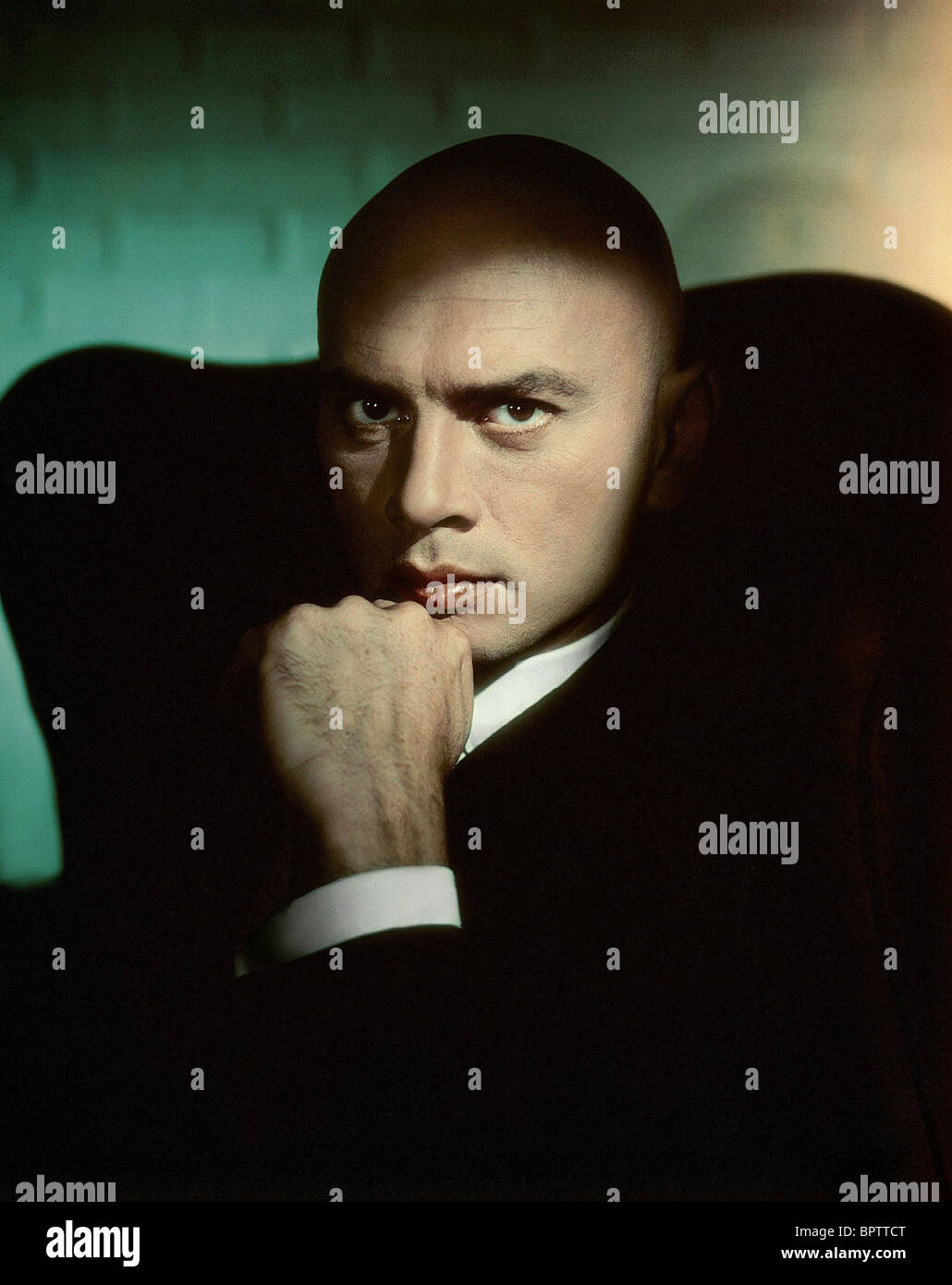 YUL BRYNNER ACTOR (1957) Stock Photo