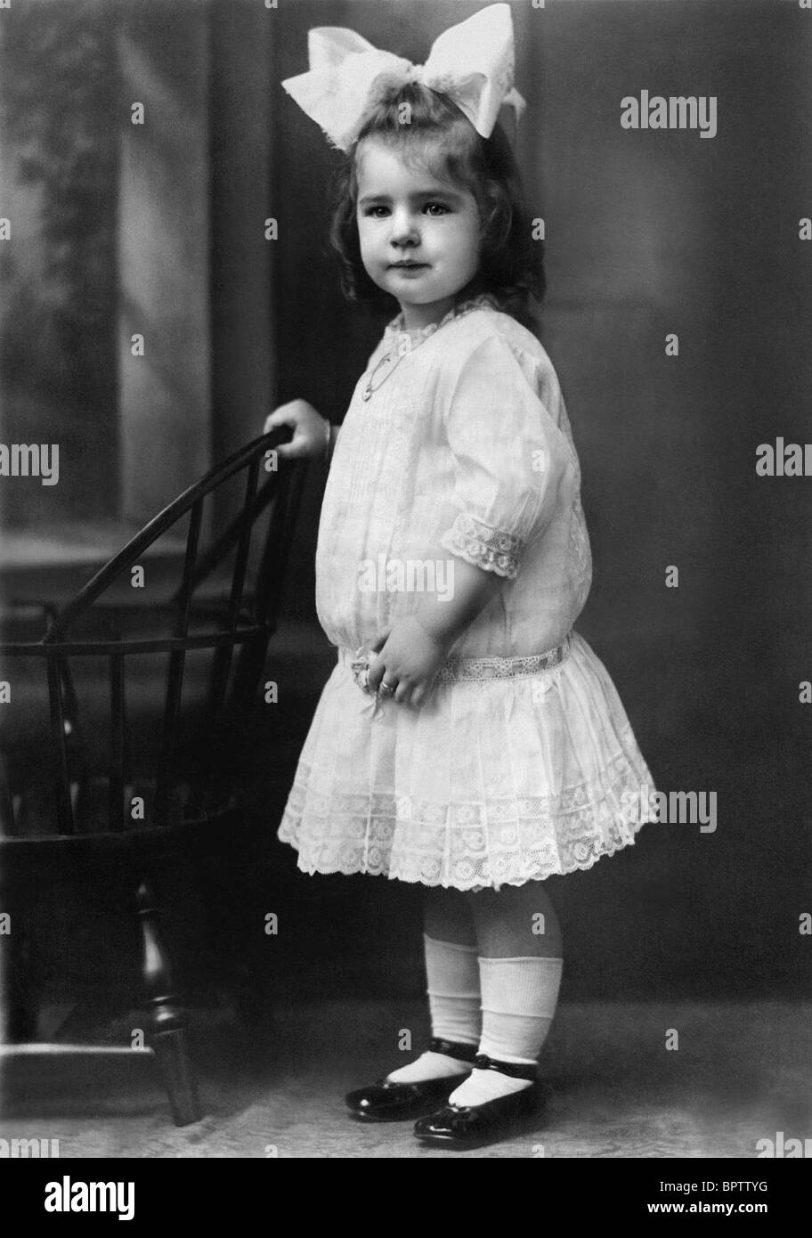 RUTH HUSSEY AT 3 YEARS OLD ACTRESS (1917) Stock Photo