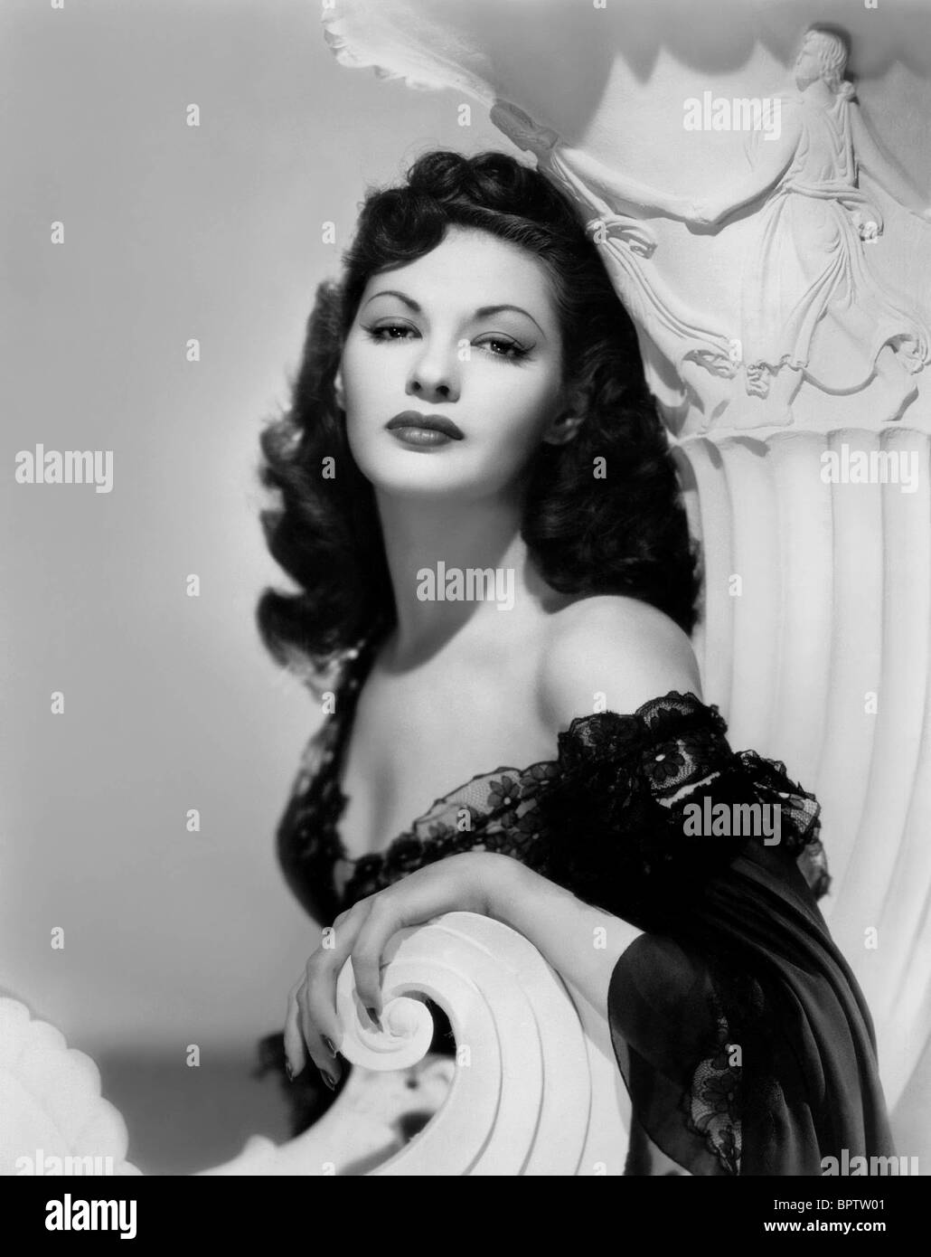 Yvonne De Carlo Sexy