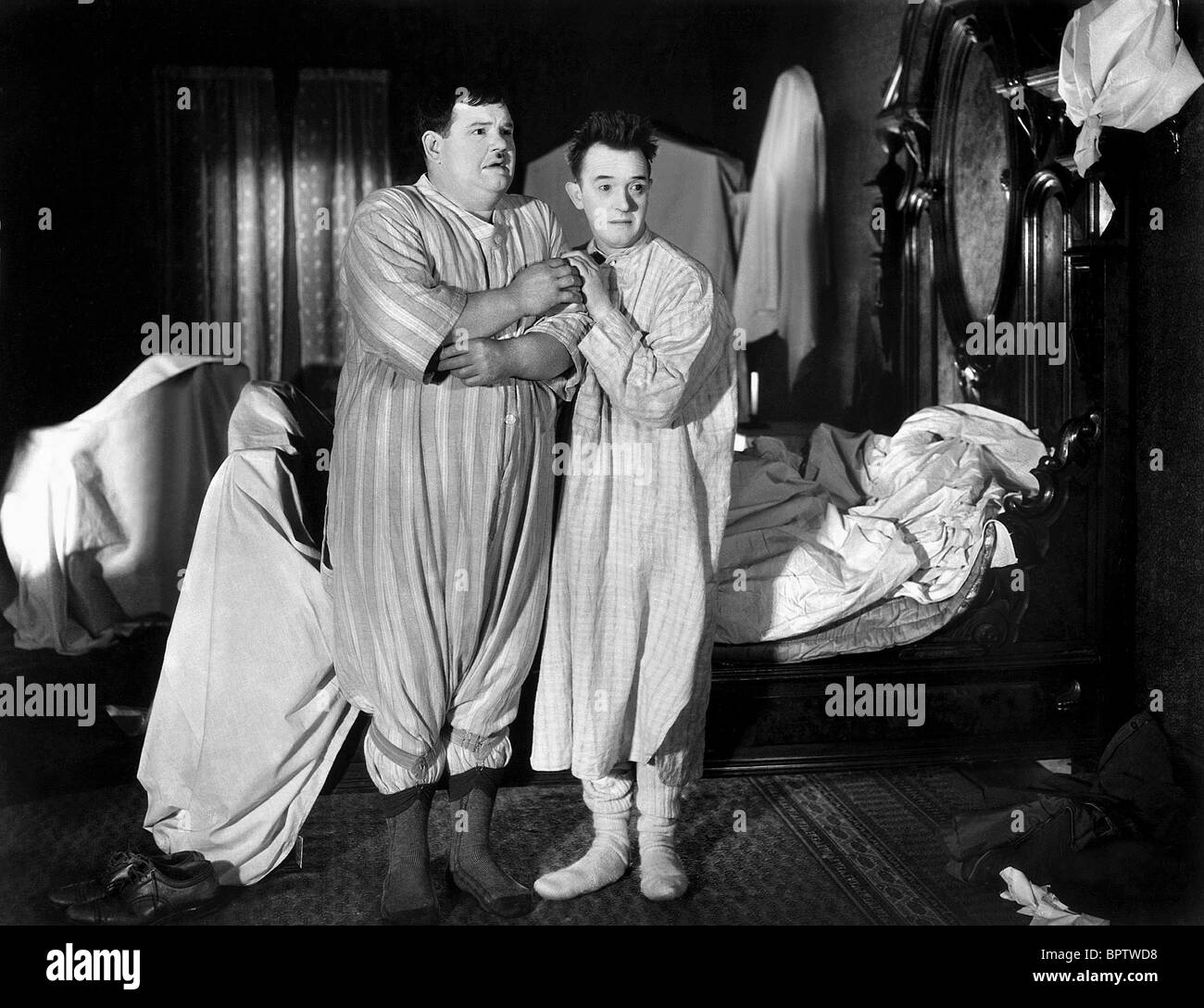 OLIVER HARDY & STAN LAUREL LAUREL & HARDY (1934) Stock Photo