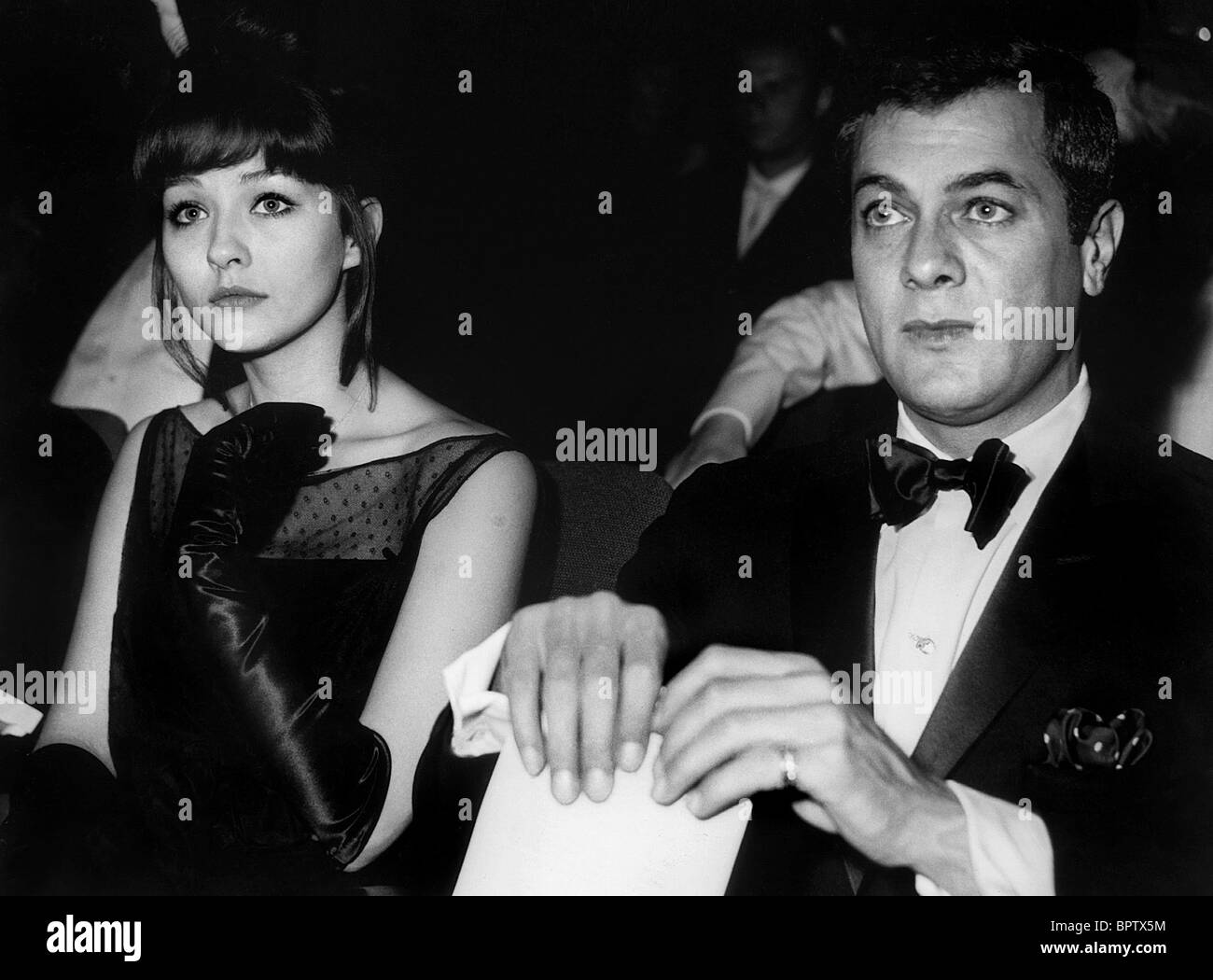 CHRISTINE KAUFMANN TONY CURTIS MARRIED ACTRESS & ACTOR (1962) Stock Photo
