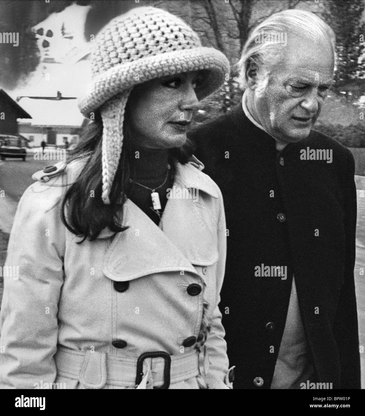 SIMONE BICHERON & CURD JURGENS ACTOR & WIFE (1971 Stock Photo - Alamy