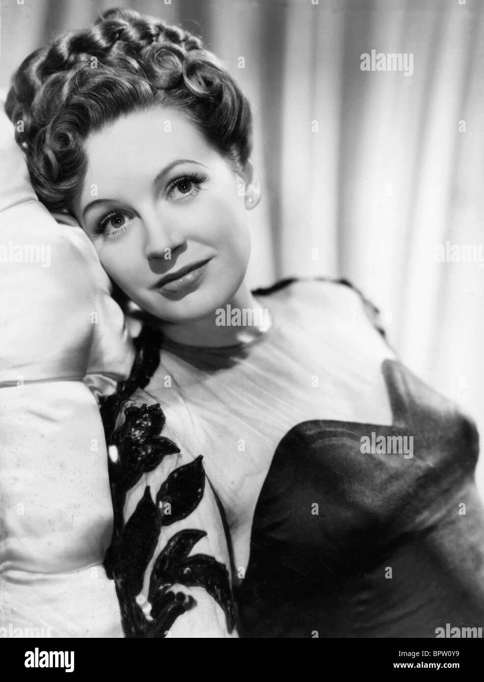 Franca Valeri,Shadia Simmons Erotic tube Patricia Smith (actress),Julianne Cote Catalina Morales,Jessie Matthews Erotic tube S. Epatha Merkerson,Len Carlson