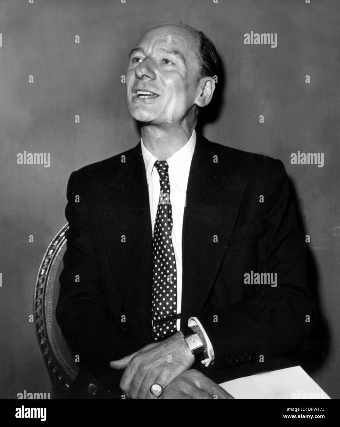 JOHN GIELGUD ACTOR (1955) Stock Photo