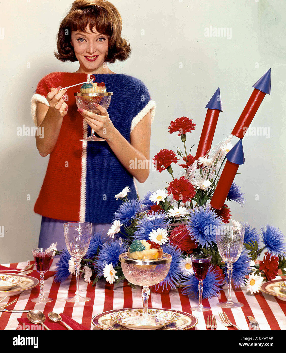 With carolyn jones hi-res stock photography and images - Alamy