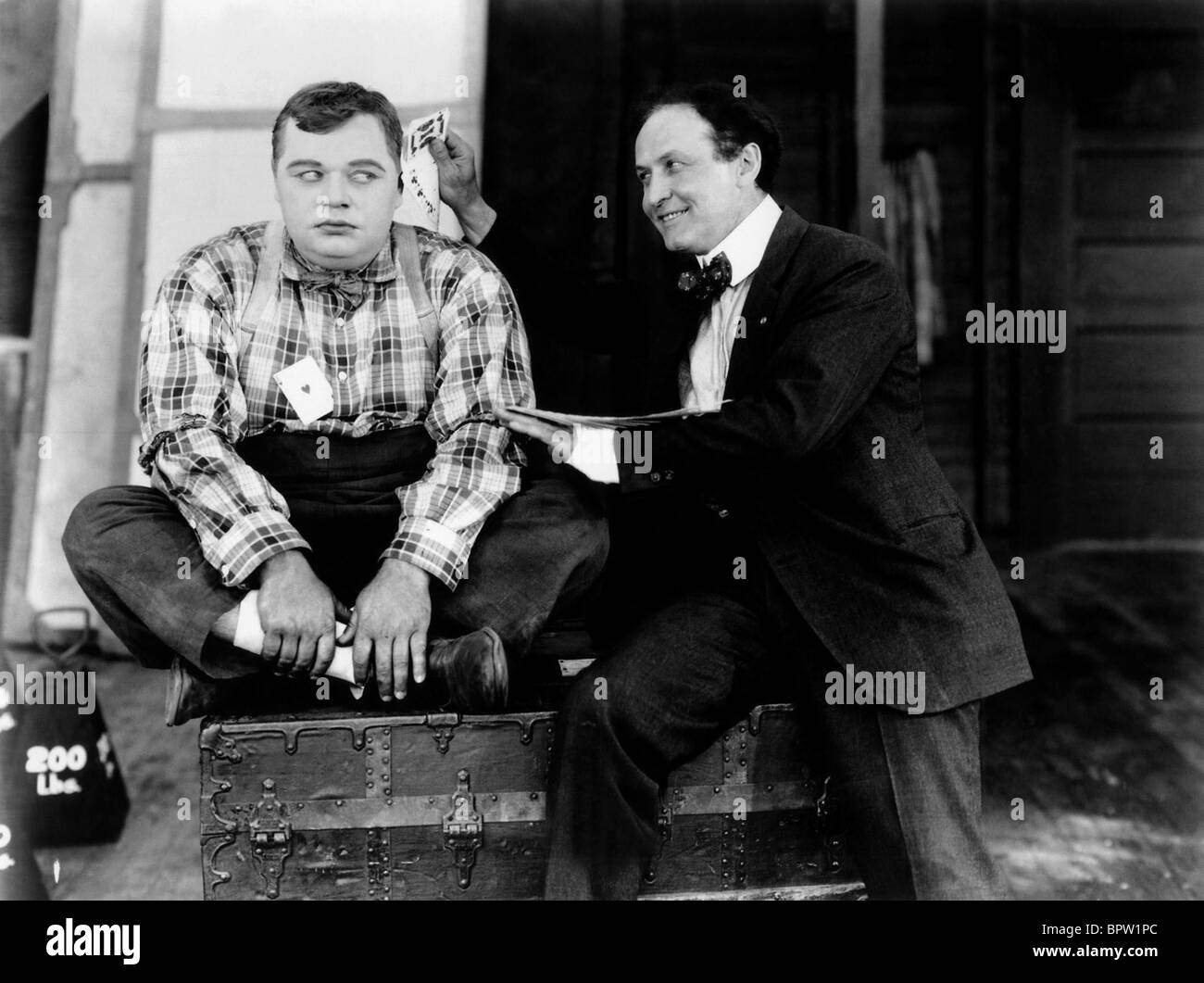 ROSCOE FATTY ARBUCKLE & HARRY HOUDINI ACTOR & MAGICIAN (1922) Stock Photo