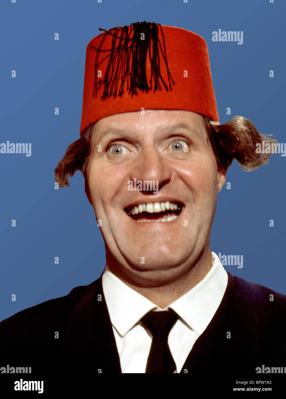 TOMMY COOPER COMEDIAN (1958 Stock Photo - Alamy