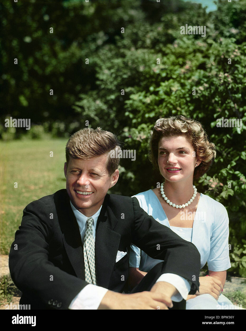 JOHN F. KENNEDY & JACQUELINE KENNEDY U.S. SENATOR & WIFE 01 October 1953 Stock Photo