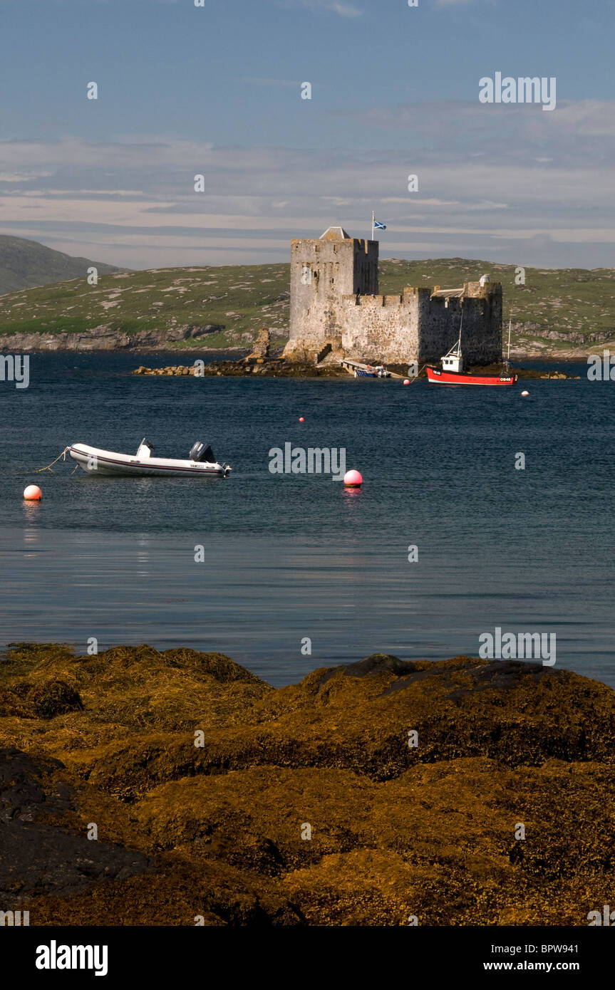 Kisimul Castle sits in Castlebay on the Island of Barra, Outer Hebrides Western Isles. Scotland.   SCO 6531 Stock Photo