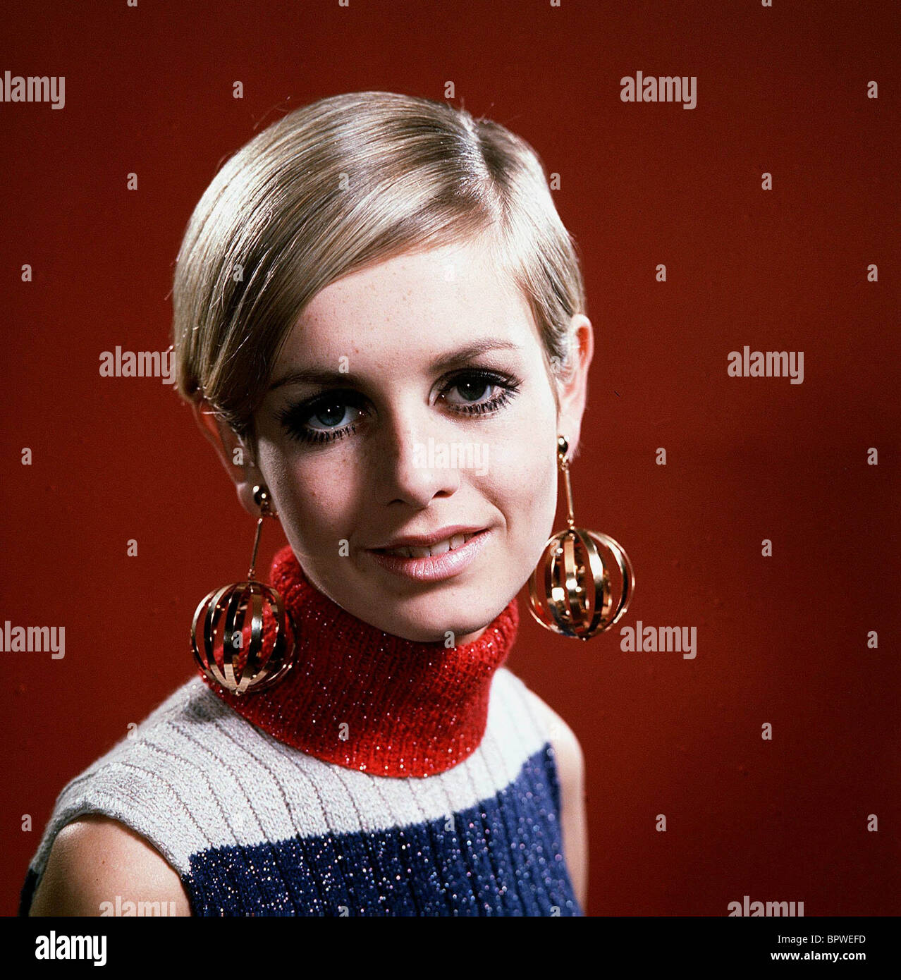 TWIGGY MODEL & ACTRESS (1968) Stock Photo