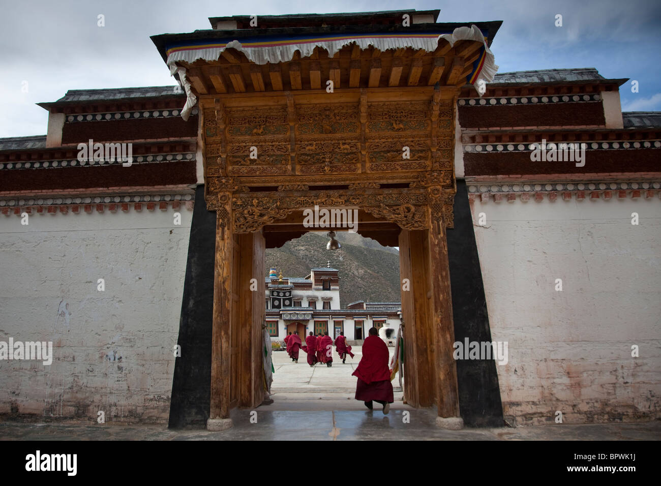 Labrang Tibetan Buddhist Monks In Labrang High Resolution Stock Photography and ...
