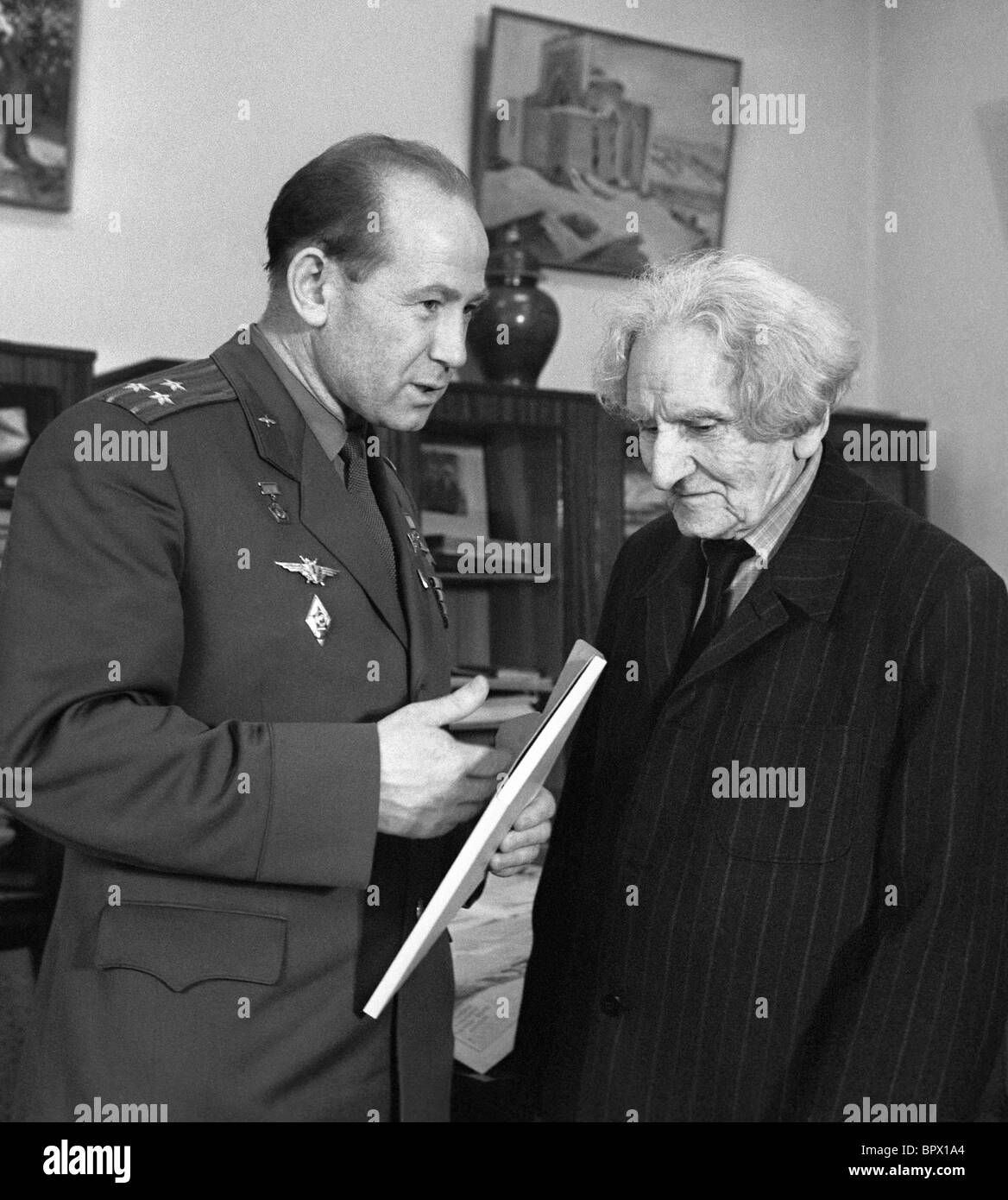 Biography of Alexei Arkhipovich Leonov Biography of Alexei Arkhipovich Leonov