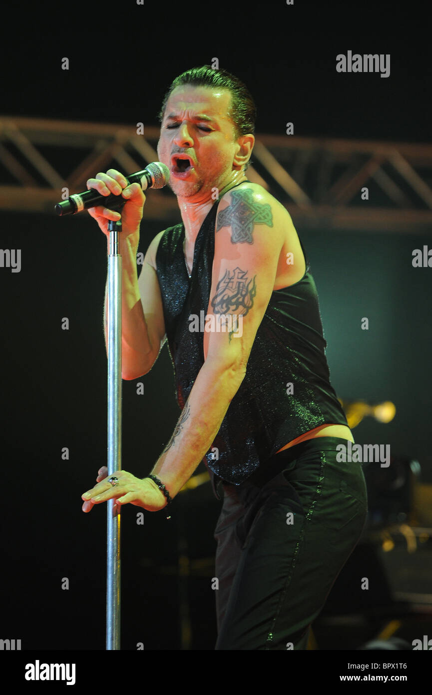 Page 2 - Dave Gahan Depeche Mode During High Resolution Stock Photography  and Images - Alamy