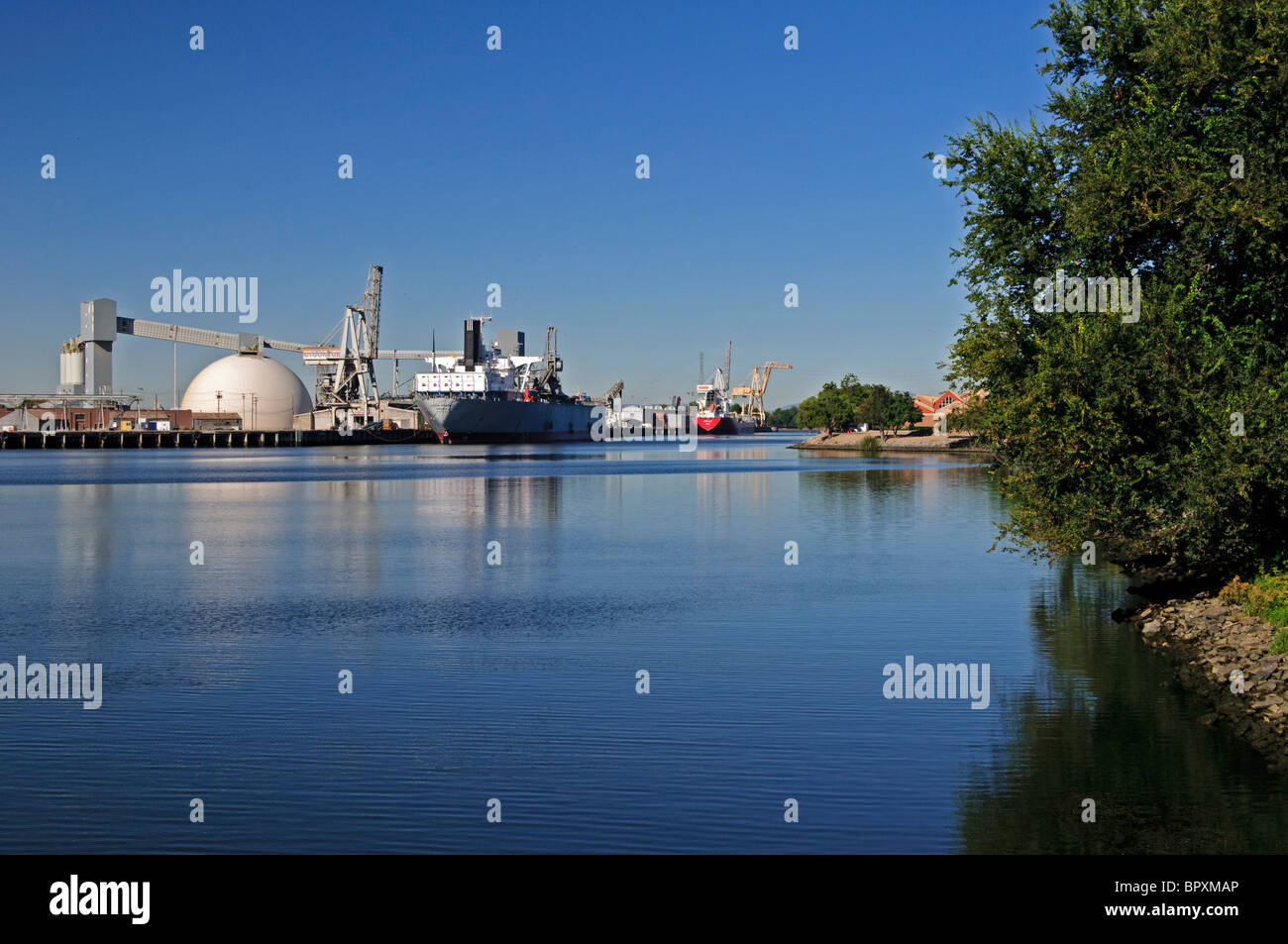 Port of Stockton, San Joaquin River, Deep Water Ship Channel, Delta Region, Stockton, California. Summer morning. Stock Photo
