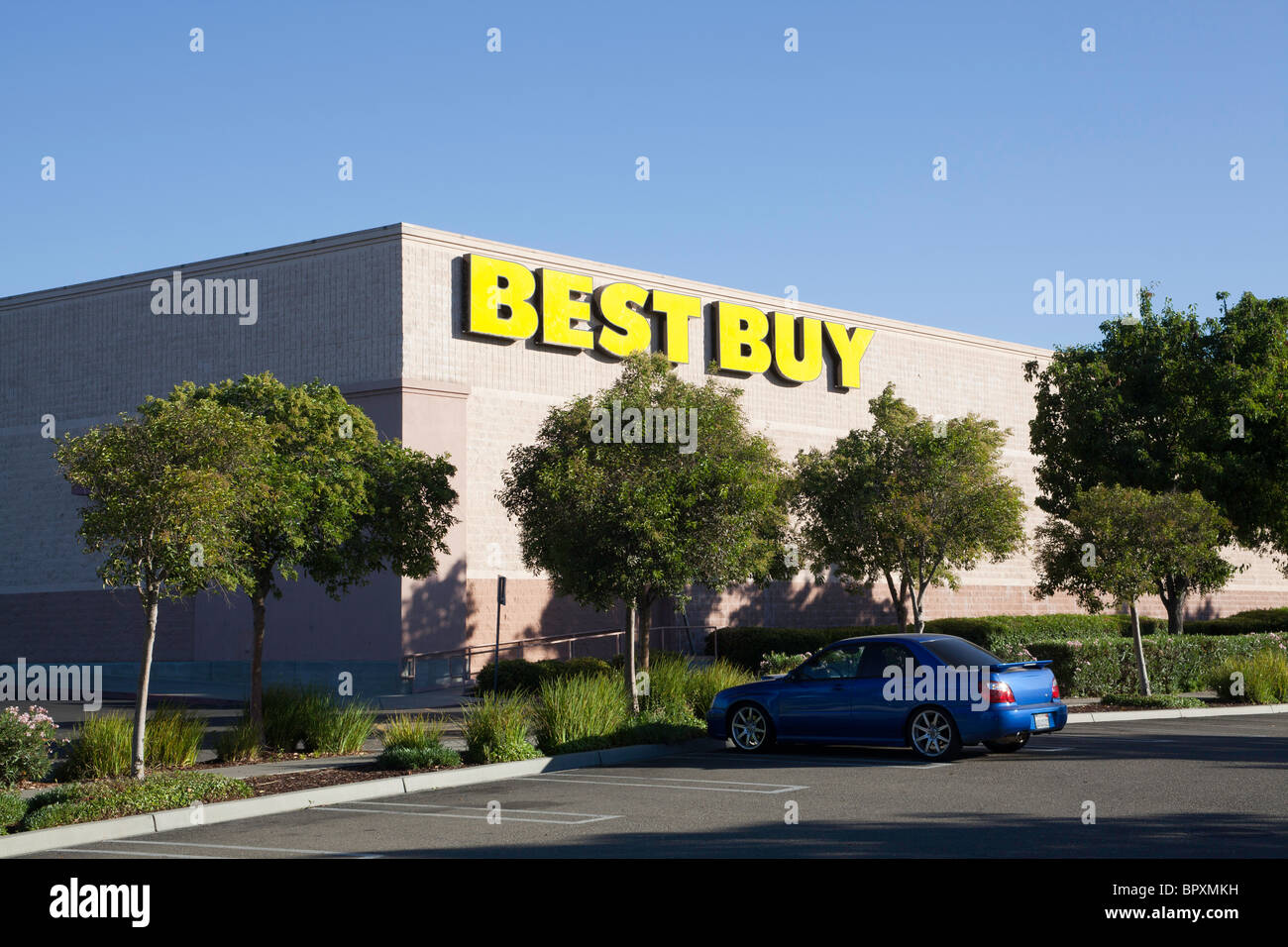Best buy store hires stock photography and images Alamy