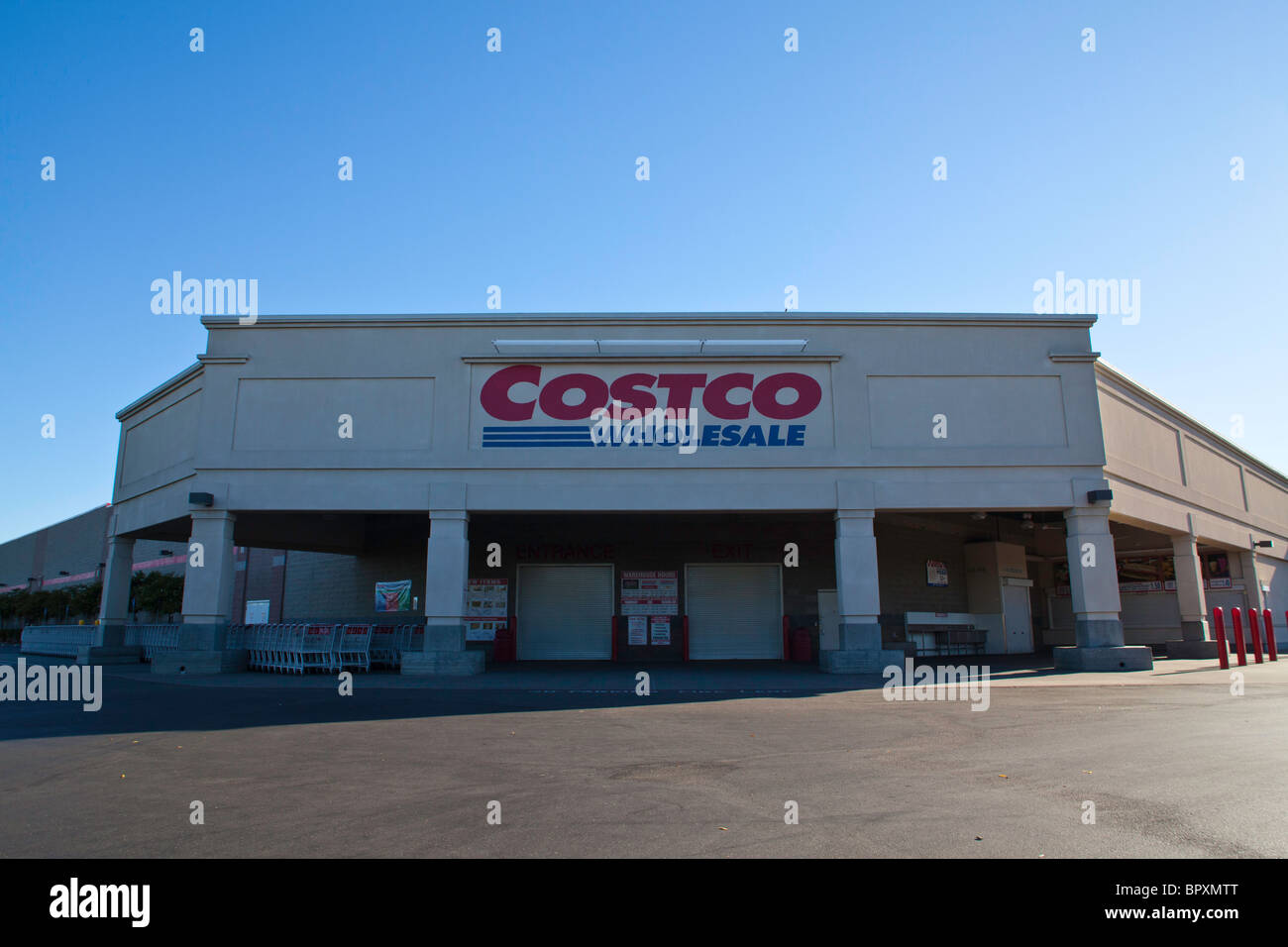 A Costco Wholesale store in Modesto California closed for a Holiday Stock Photo
